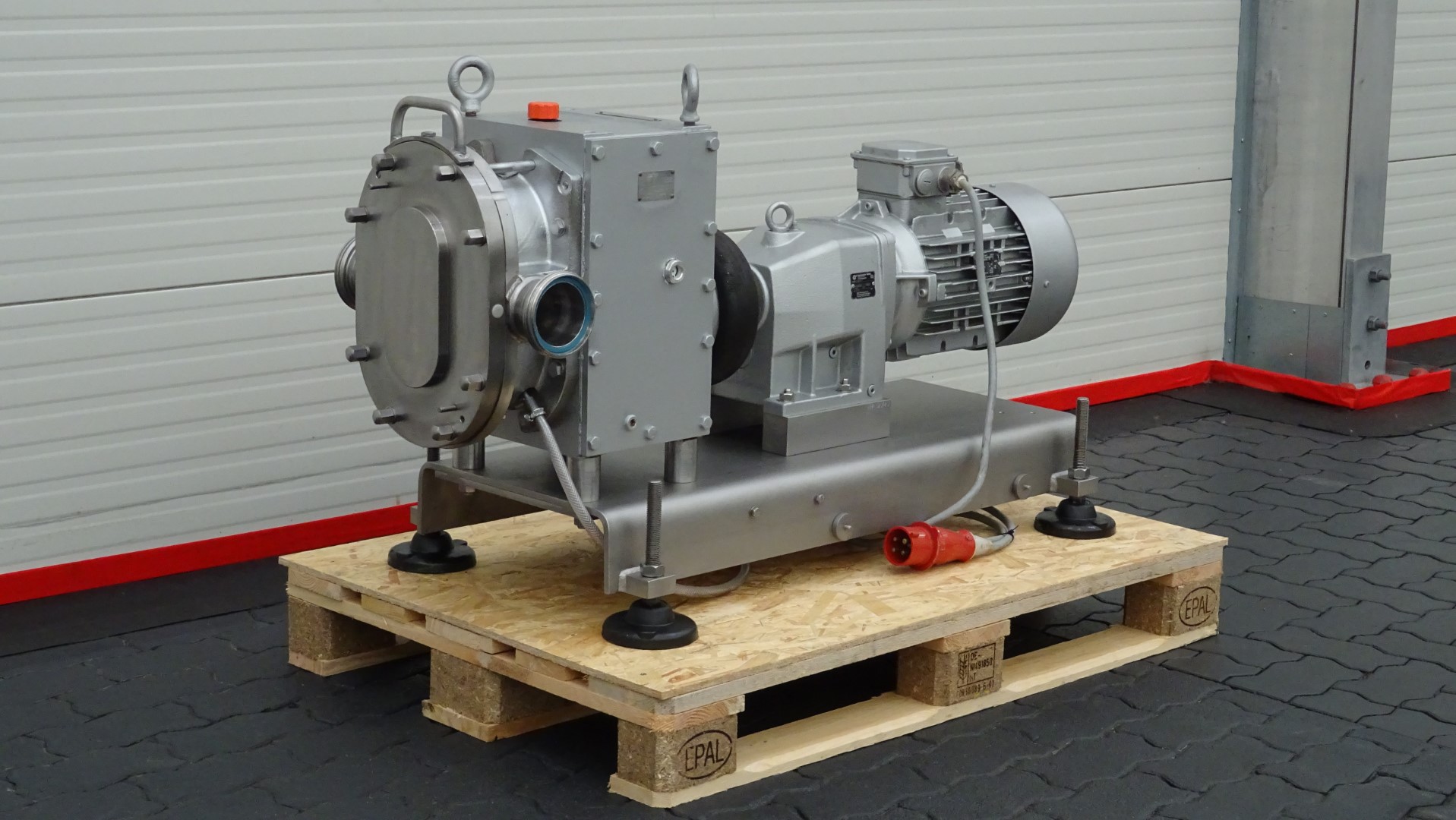 Used Rotary positive displacement pump / Lobe pump - Fristam FKL 150