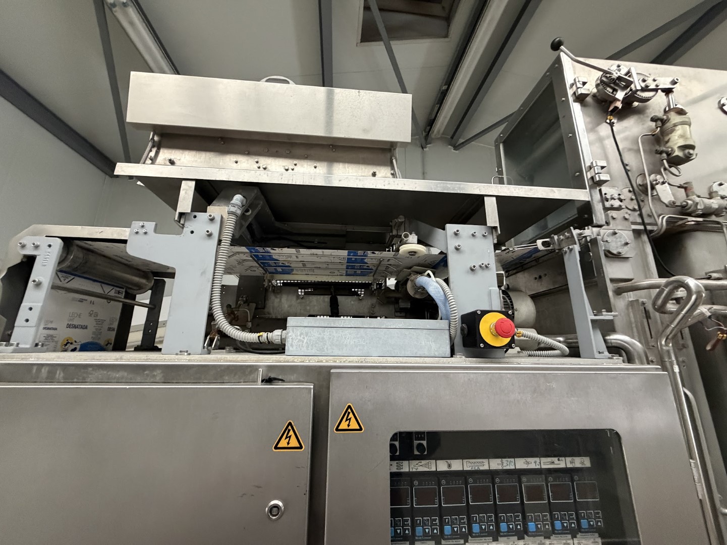 Used Aseptic Carton Filler - Tetra Pak TBA/8 - 100 V - 1.000 ml Slim