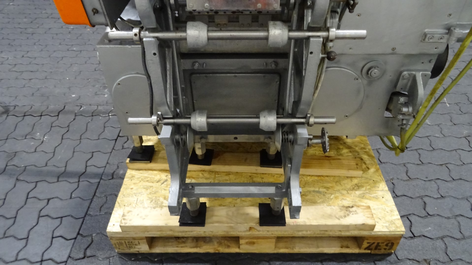 Used Fully Automatic High Speed Packaging Machine for Margarine Benhil Multipack 8148