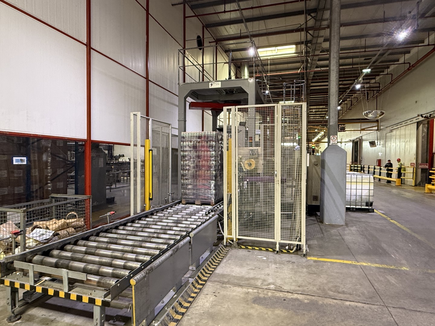 Used Processing plant, bottle blowing, filling, closing, labelling and packing line for PET bottles of 0,4/0,5/1,5 liter - Tetra Pak / Sidel
