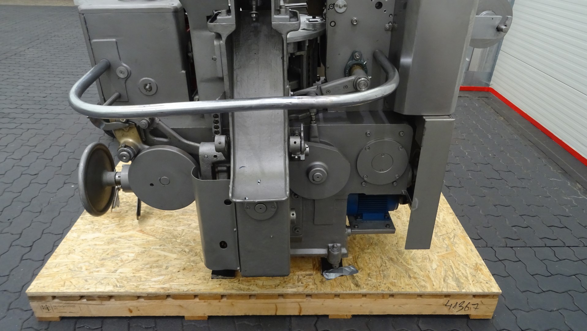 Used Filling and wrapping machine for miniportions of butter Benhil 8304
