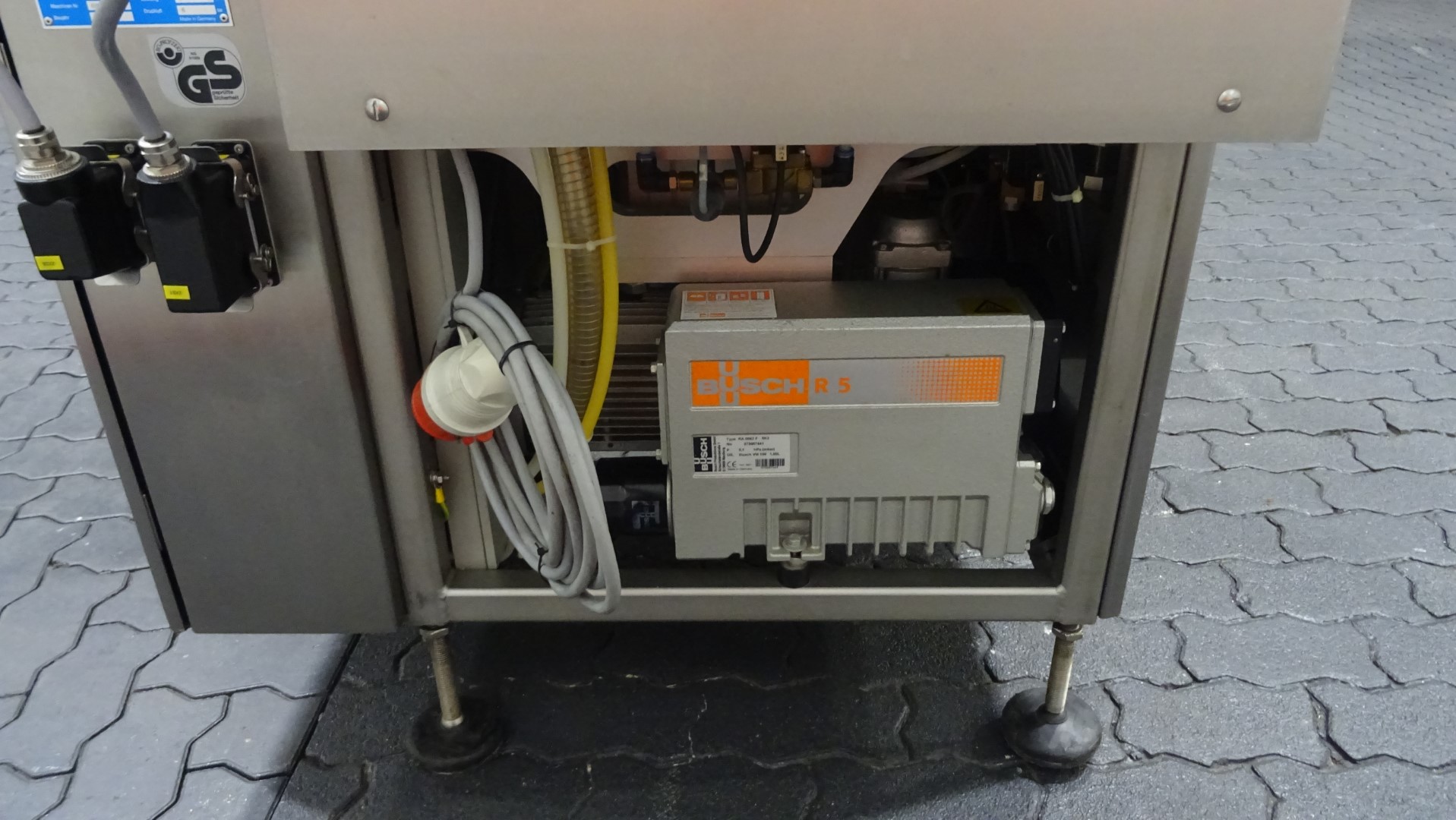 Used Semi-automatic Tray Sealer - Variovac Rotarius VG