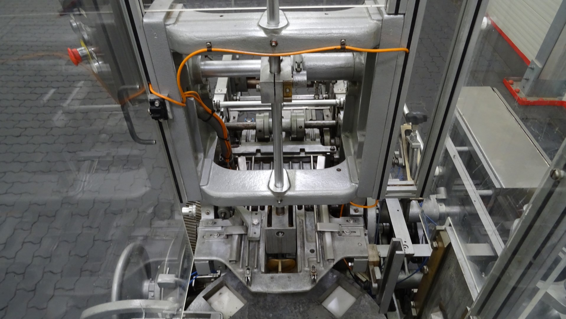 Used Filling and wrapping machine for butter Benhil Multipack 8340