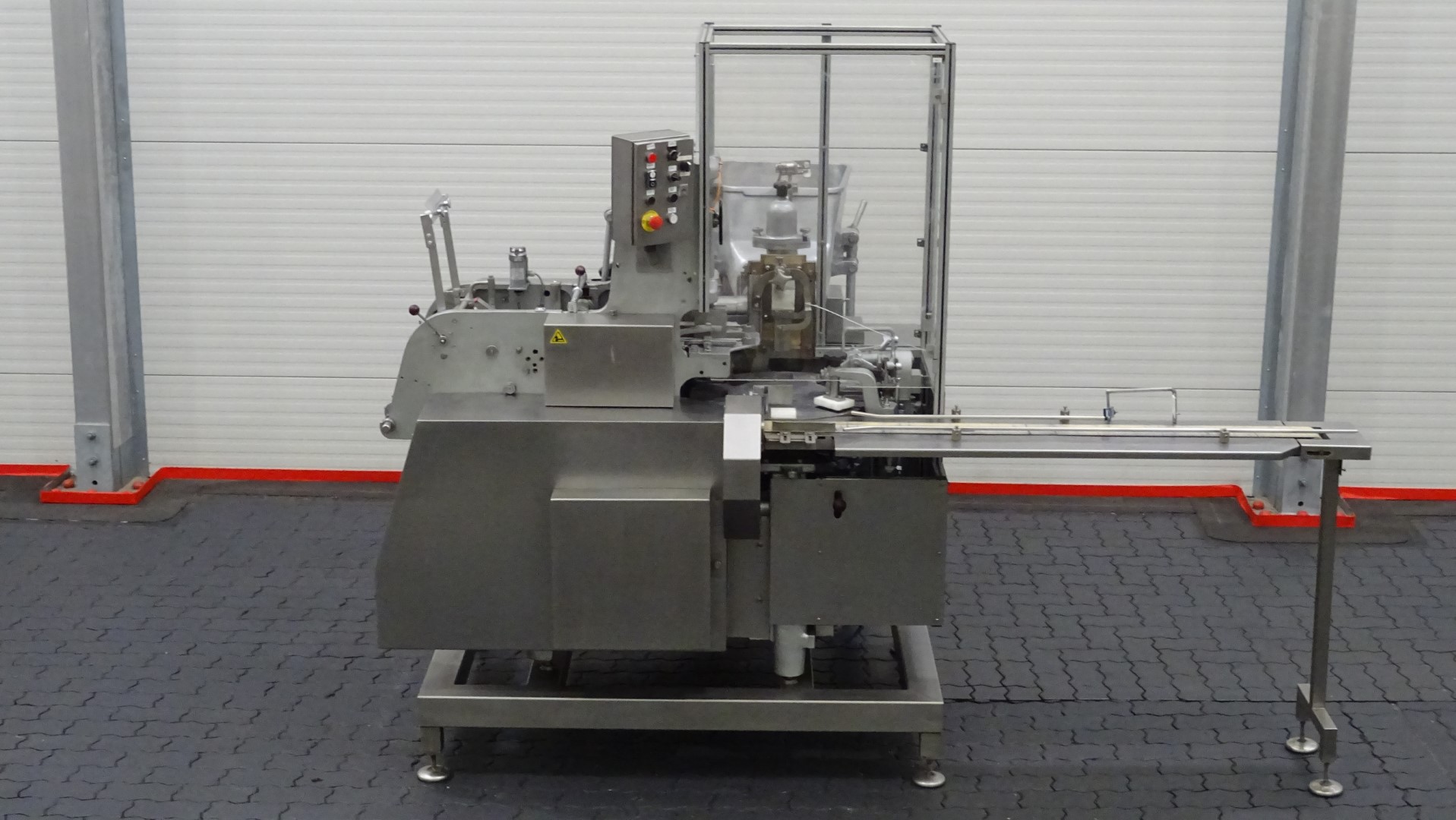 Used Filling and wrapping machine for butter Benhil Multipack 8340