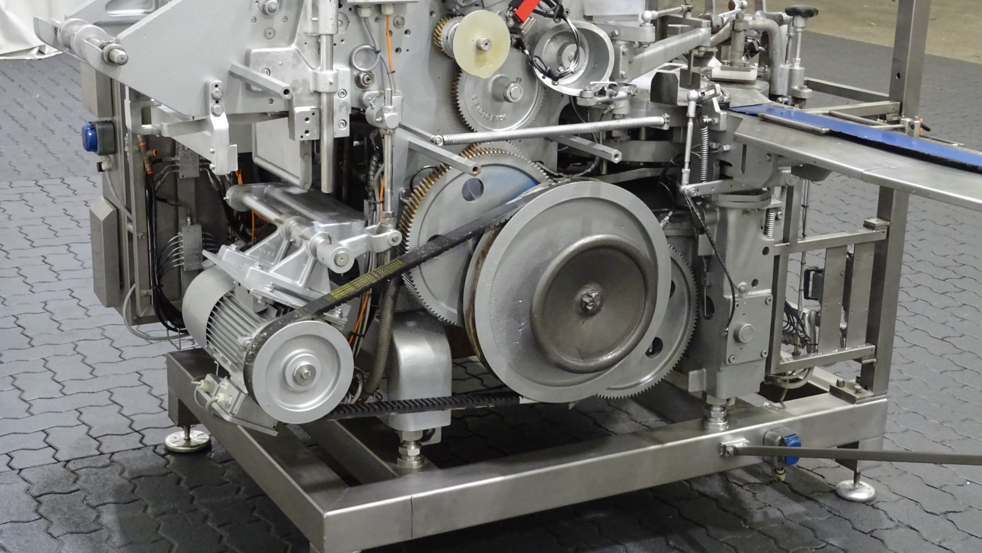 Used Filling and wrapping machine for butter Benhil Multipack 8380