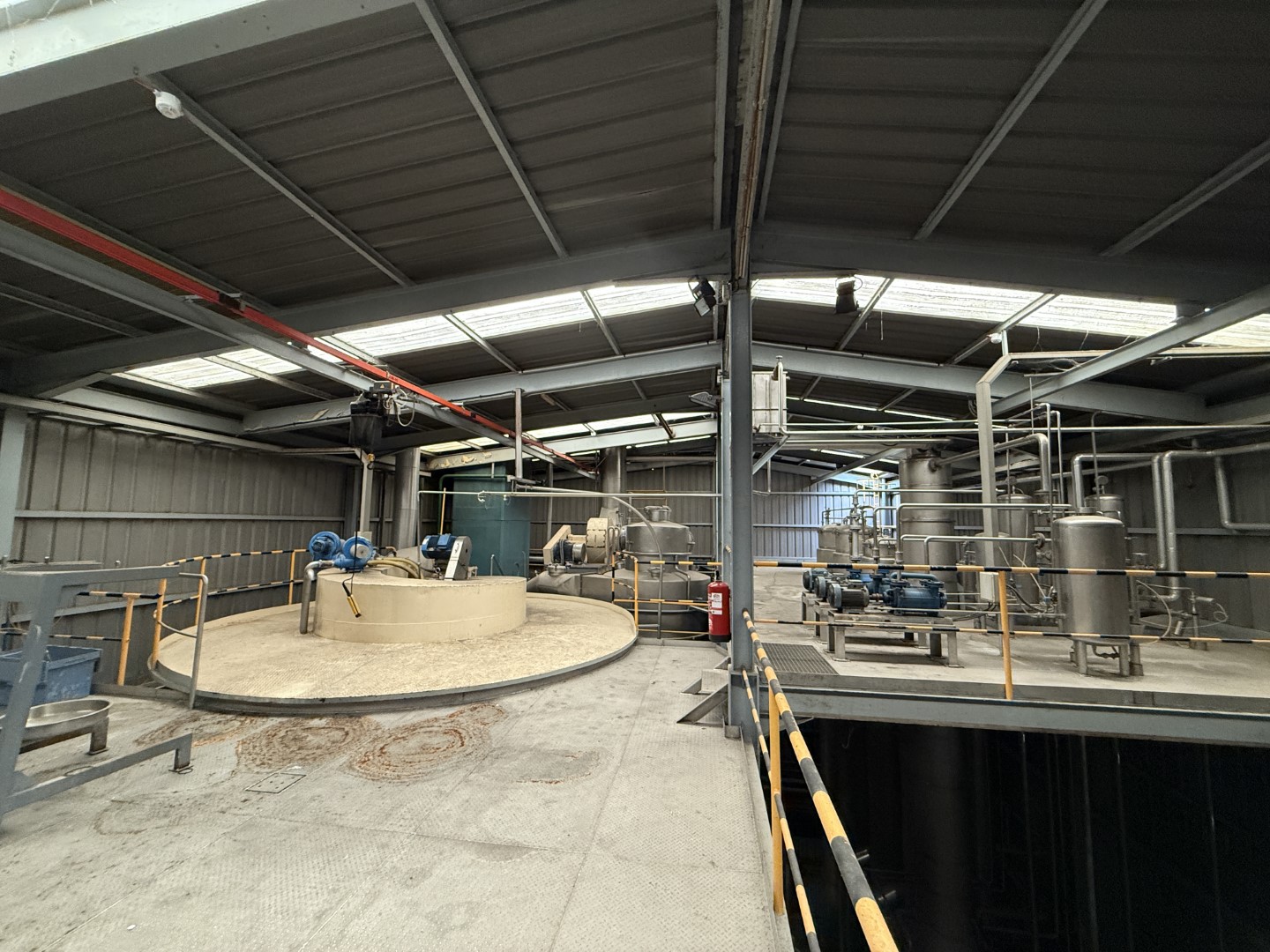 Used Complete GEA Niro Atomizer powder plant with 4-Effect TVR Evaporator, Spray Dryer, Fluidbed Dryer, Cyrstallisation tanks and filling station