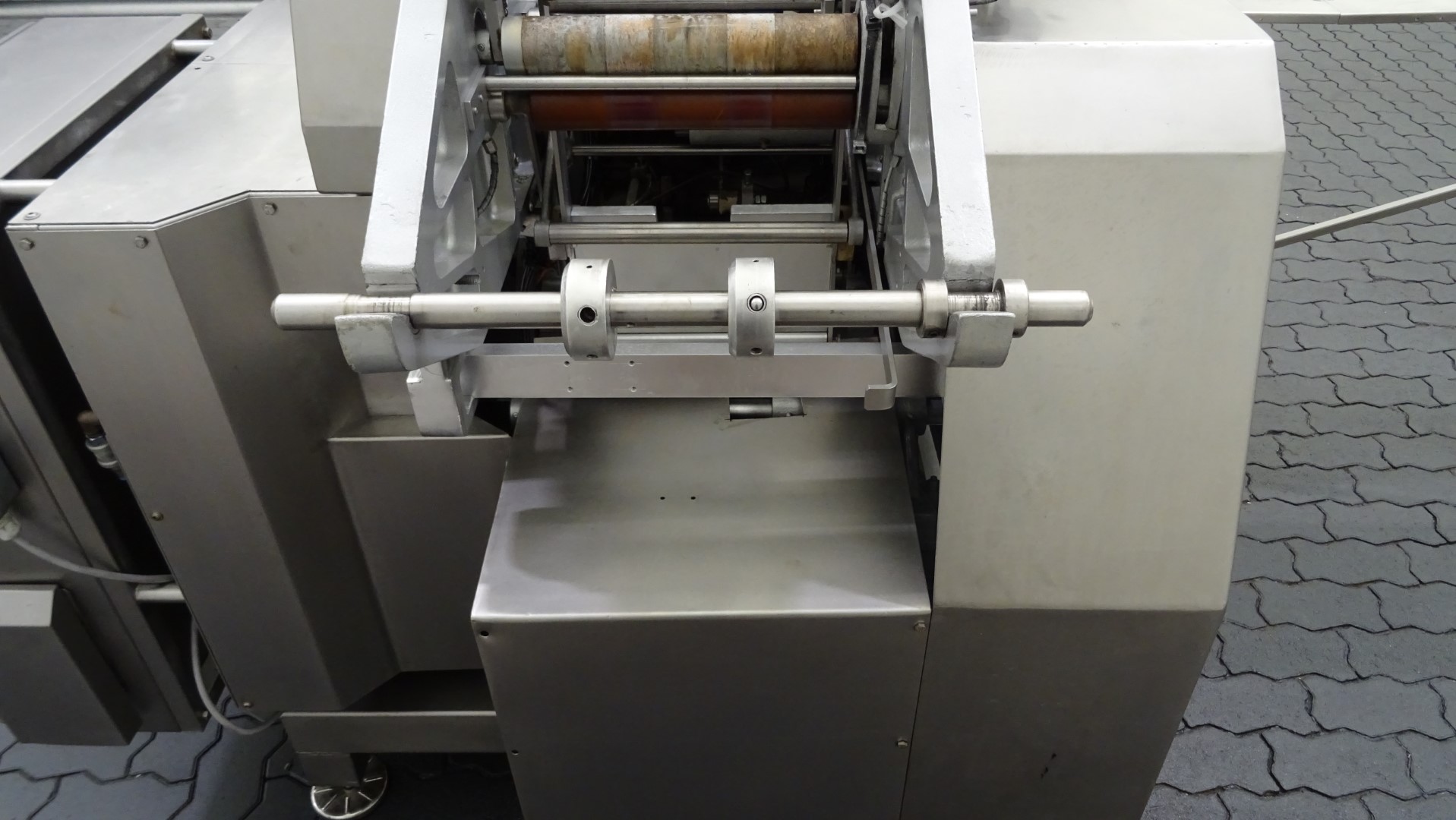 Used Filling and wrapping machine for butter Benhil Multipack 8380