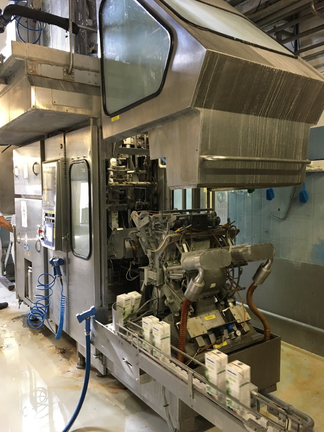 Used Aseptic carton filler Tetra Pak TBA/8 1000SQ 110V