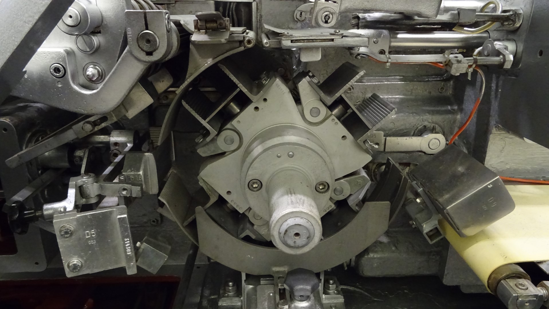 Used Filling and wrapping machine for butter SIG F100