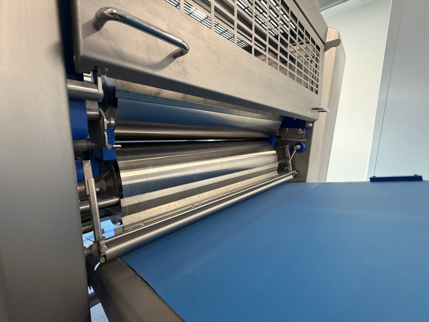 Used Dough processing / rollout line - Rademaker sheeting line with universal line and Packo nitrogen freezer