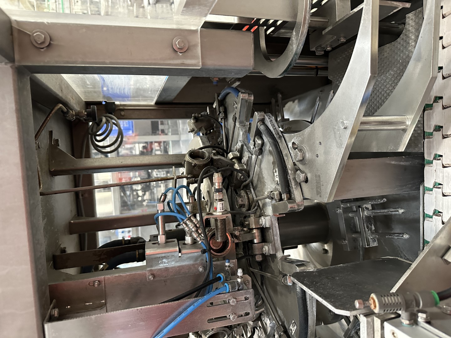 Used Aseptic Carton Filling Line: Shikoku S-PS80HA + 3x Elopak PLA-S30 Applicator + Oystar A+F Packer