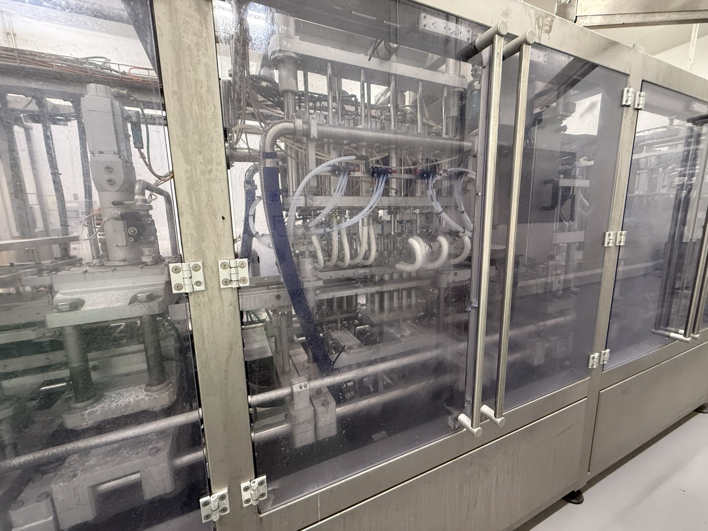 Used Form Fill Seal Machine (FFS) for mini-portions - Alimenta Newpack Division Thermoform FM100/E-20 HC