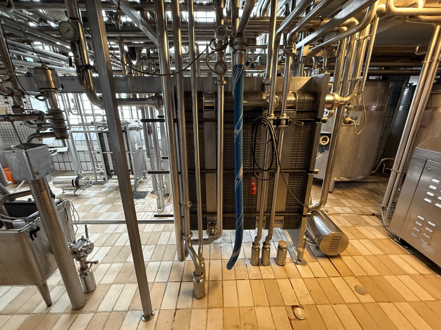 Used Complete Pasteurisation line - 12.000 liter per hour - GEA Ahlborn / Westfalia / HST