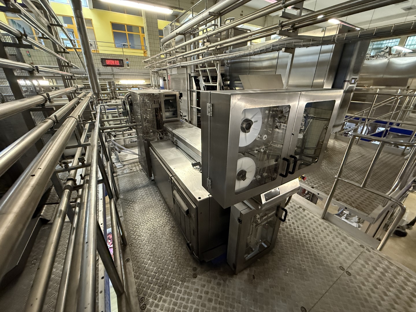 Used Aseptic Carton Filling Line: Tetra Pak TBA/19 - 30 V - 200 ml Slim + Easy Ride + TSA 21 + CBP 70