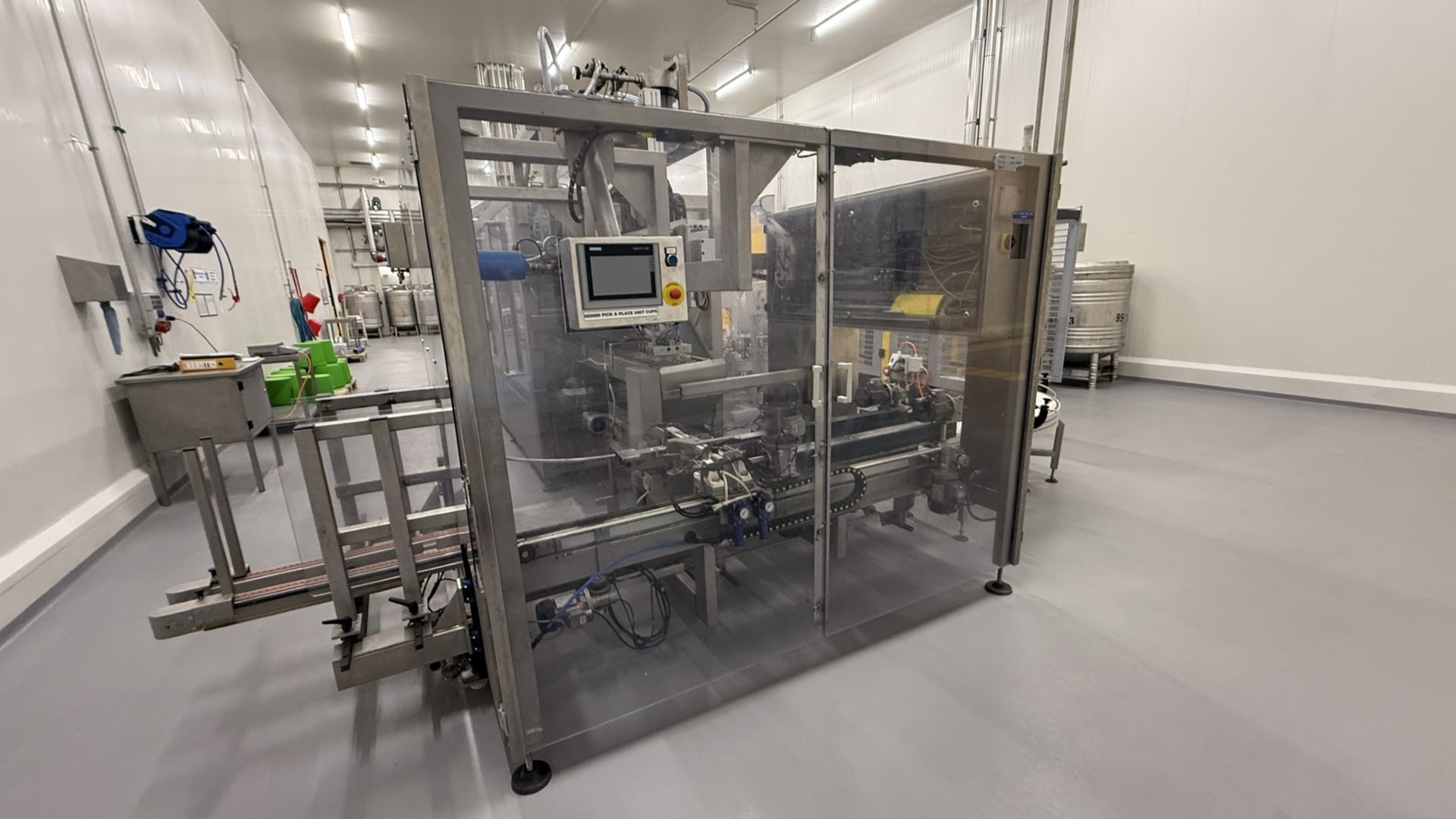 Used Form Fill Seal Machine (FFS) for mini-portions - Alimenta Newpack Division Thermoform FM100/E-20 HC