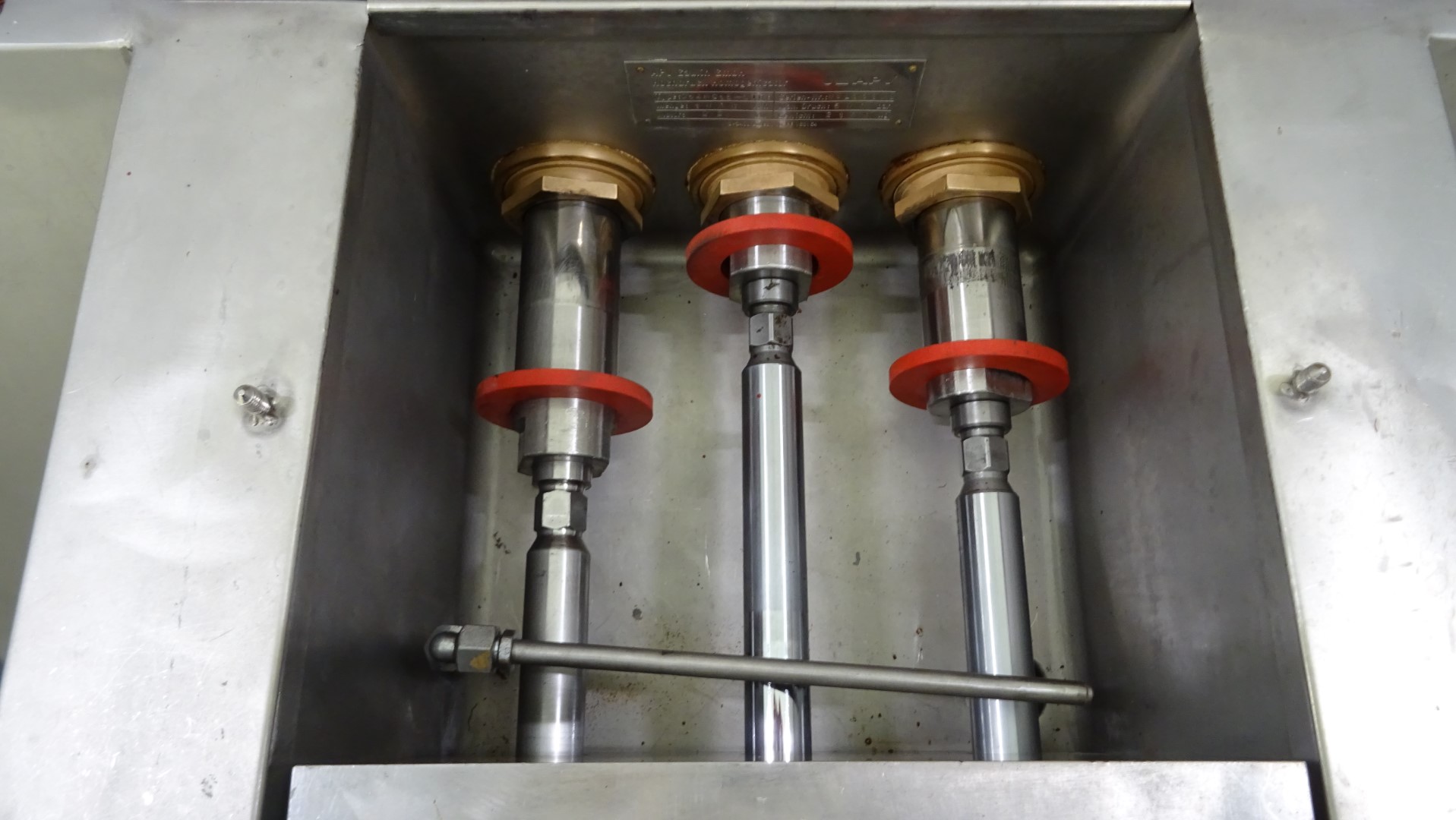 Used High Pressure Homogeniser APV Gaulin 264 MC 15-8TBS