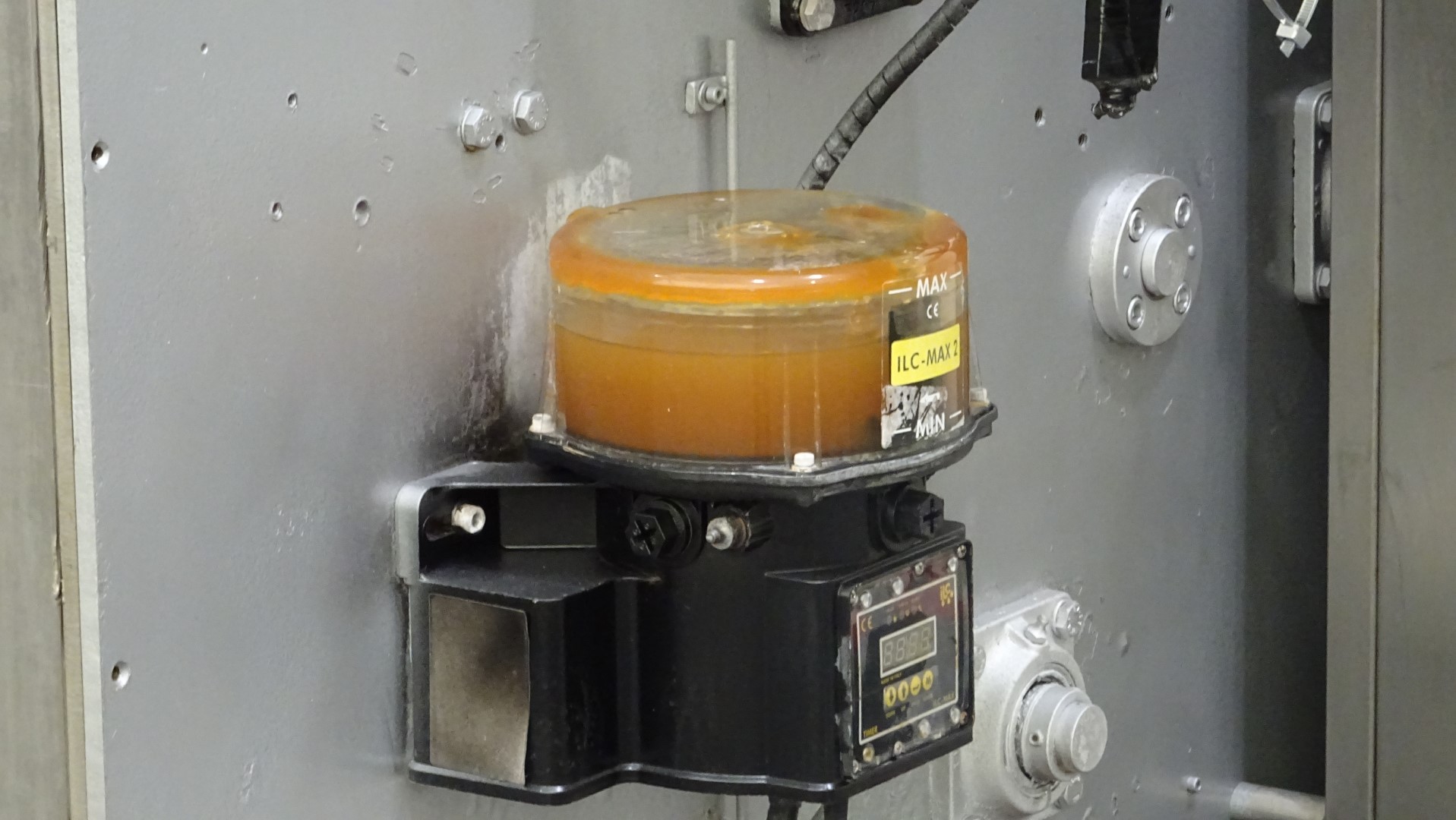 Used Filling and wrapping machine for butter Benhil Multipack 8380