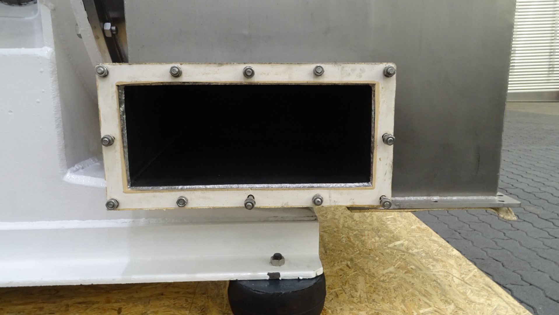 Used Worm Screen Centrifuge - Siebtechnik / Tema Conturbex H-700