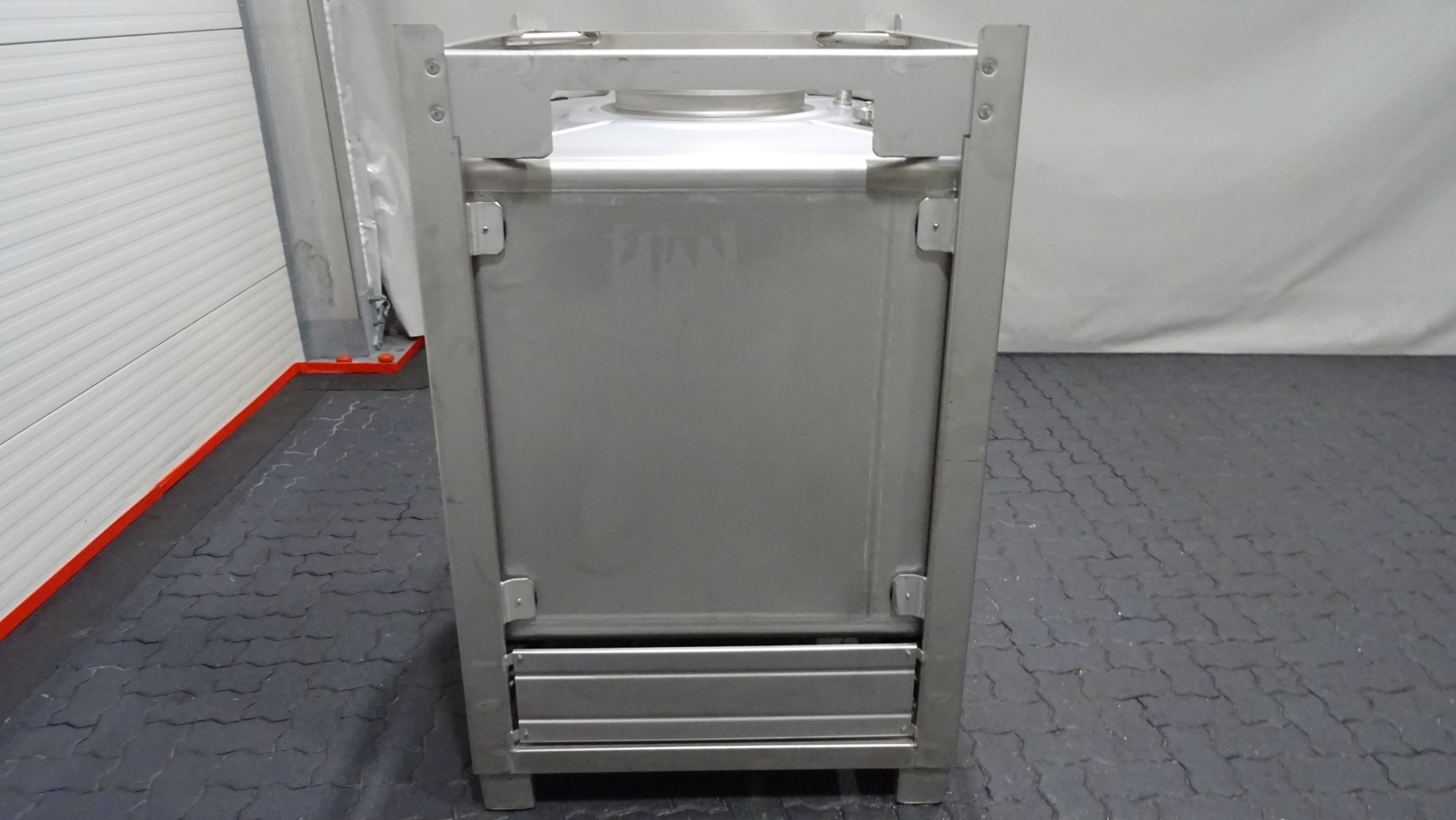 Used 2x Unused IBC Containers of 1.000 liter - Schäfer BTA 1000L