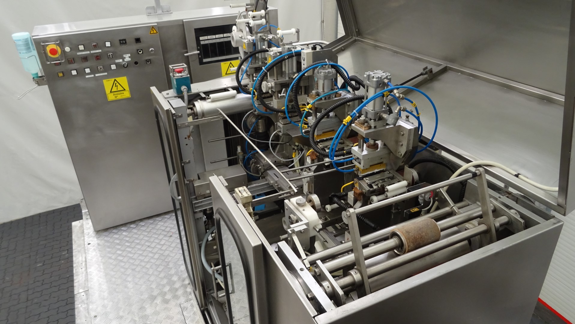 Used Aseptic Carton Filler - Tetra Pak TBA/8 - 100 V - 1.000 ml Slim