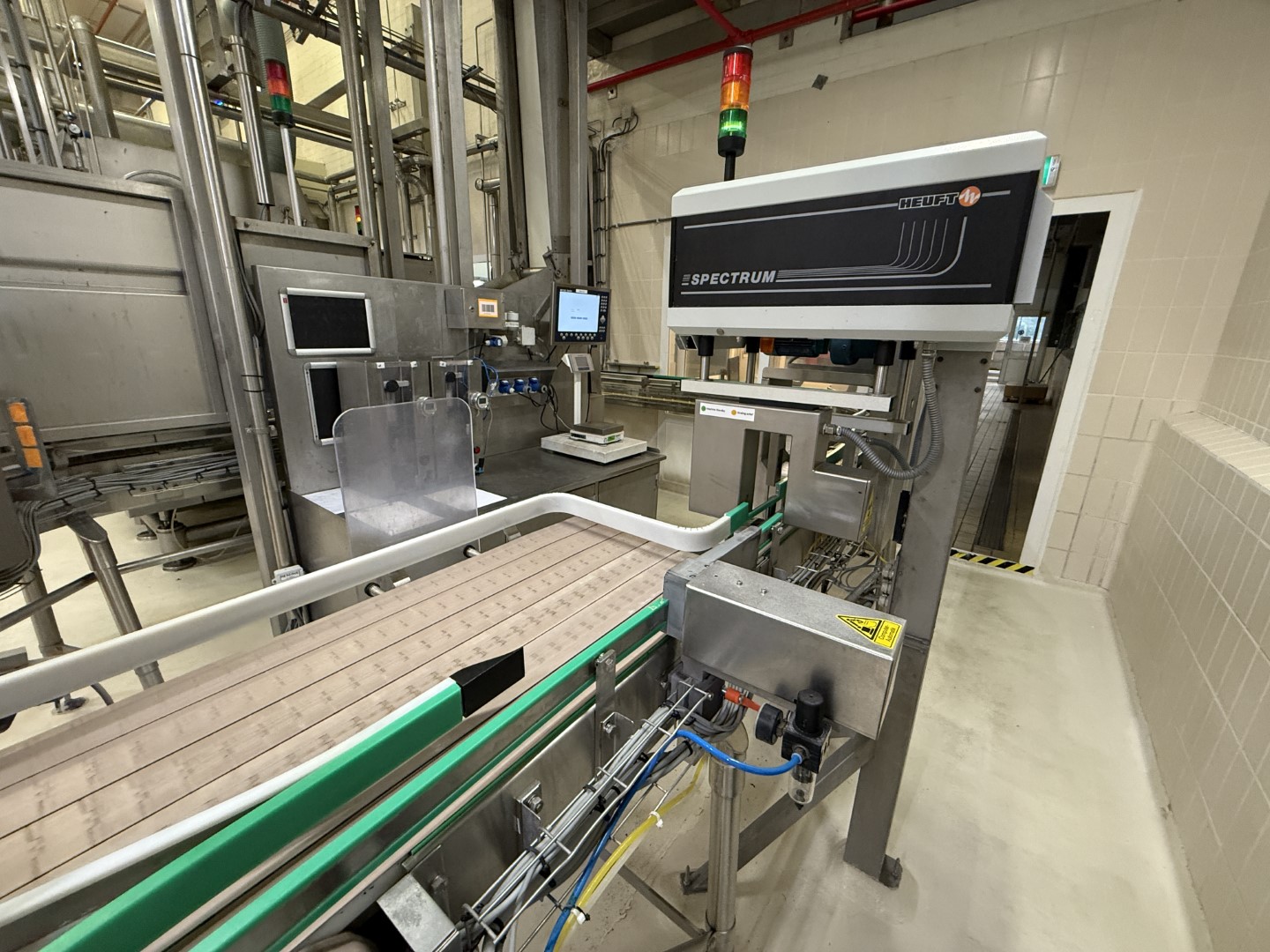 Used Complete can filling and closing line for liquids (nutrition) in 250 gram aluminium cans