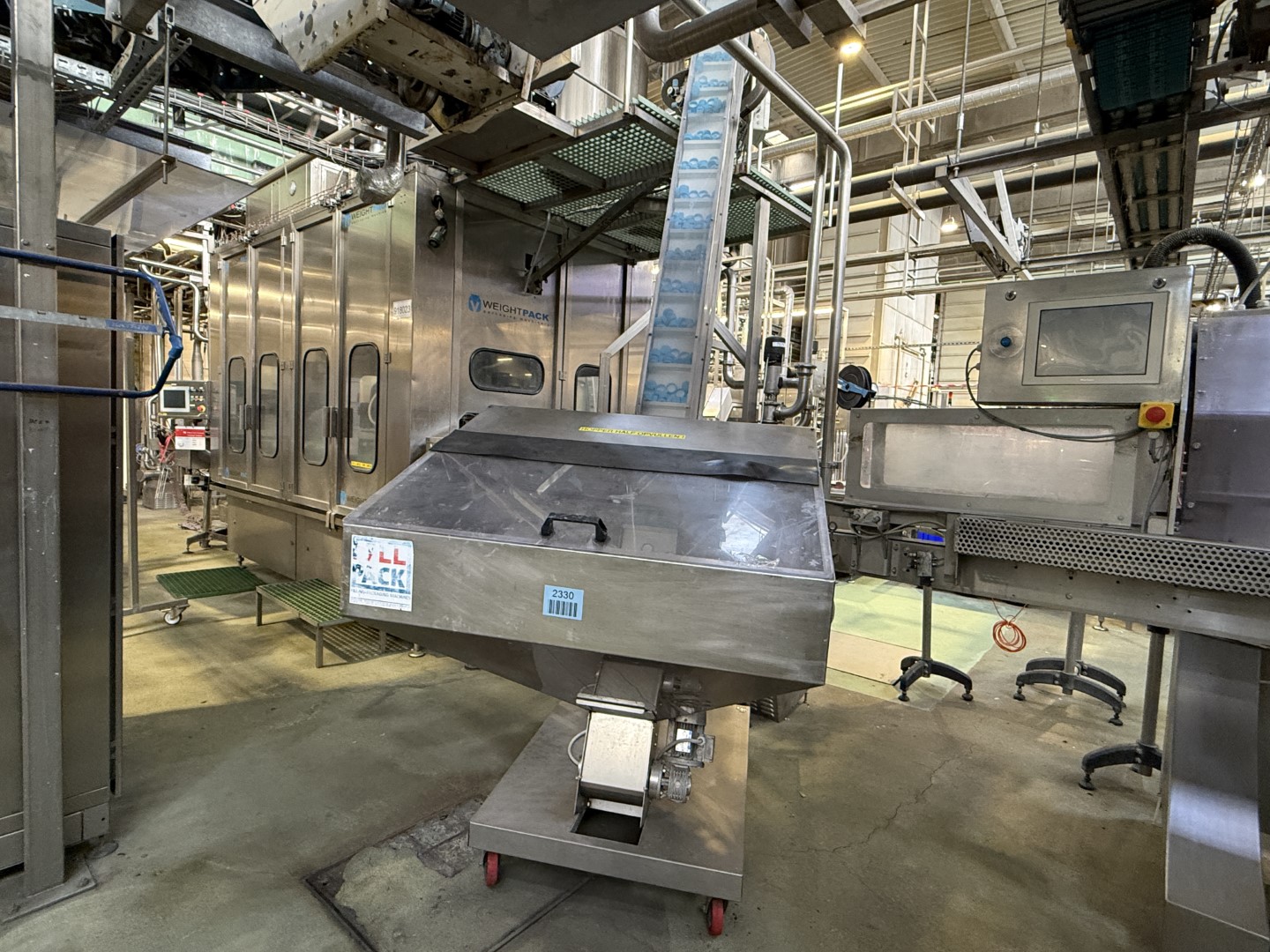 Used Filling, closing, labelling and packing line for plastic containers of 2 liter with fresh milk - Weightpack WFT 32.10.160