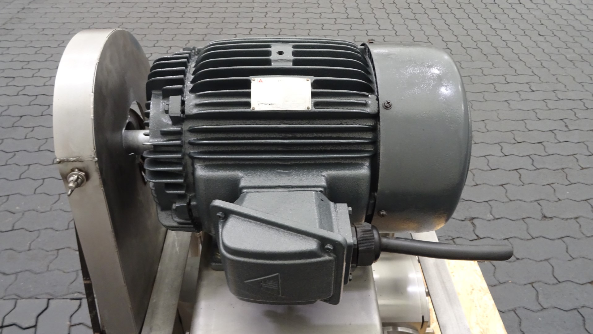 Used Rotary positive displacement pump / Lobe pump - Alfa Laval SRU6/260/LS