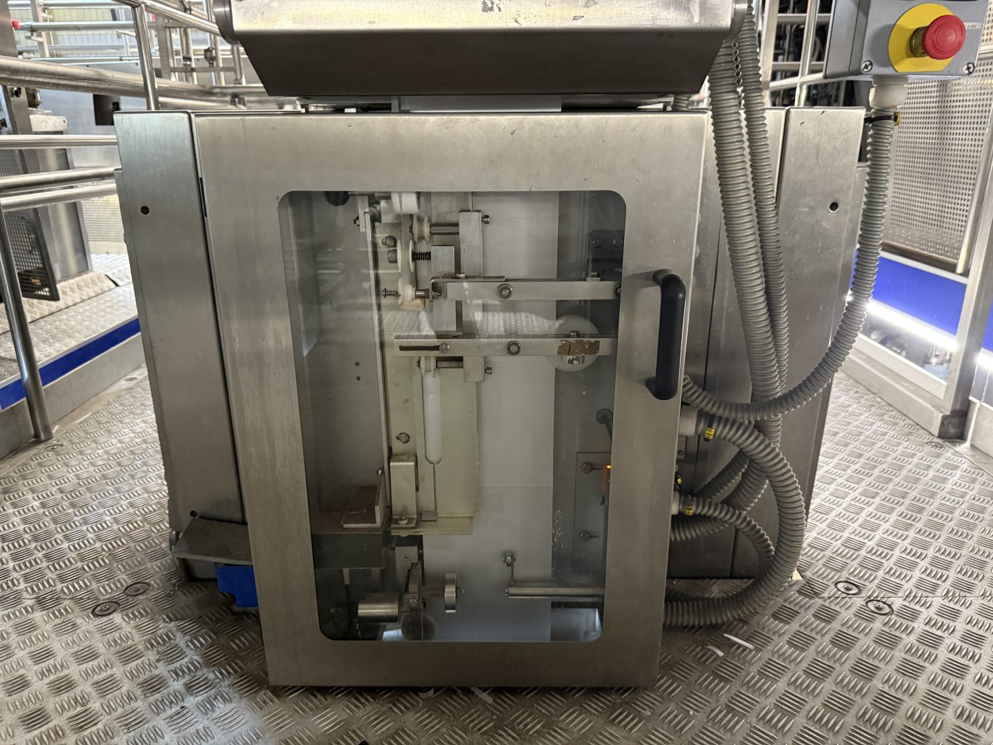 Used Aseptic Carton Filling Line: Tetra Pak TBA/19 - 30 V - 200 ml Slim + Easy Ride + TSA 21 + CBP 70