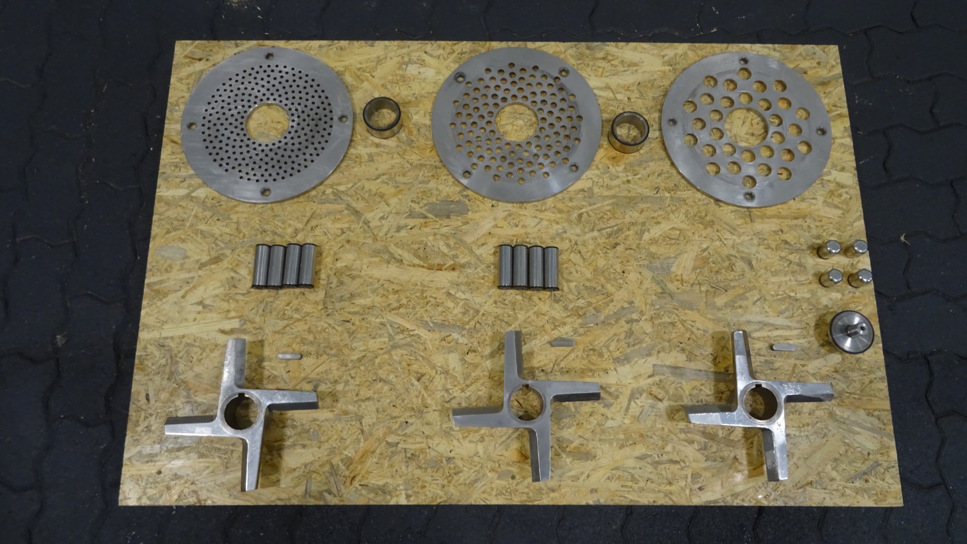 Used Casein Mincer - Engineering Services Northland LTD