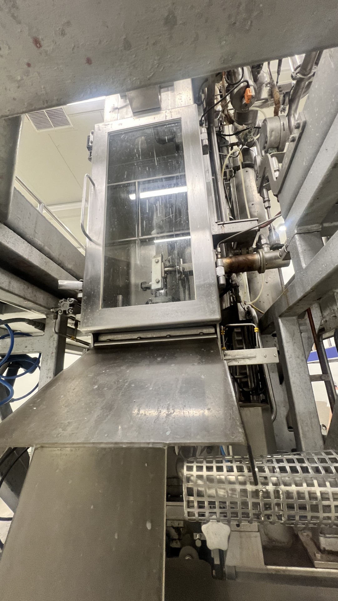 Used Aseptic carton filler Tetra Pak TBA/19 - 10 V - 200 ml Slim