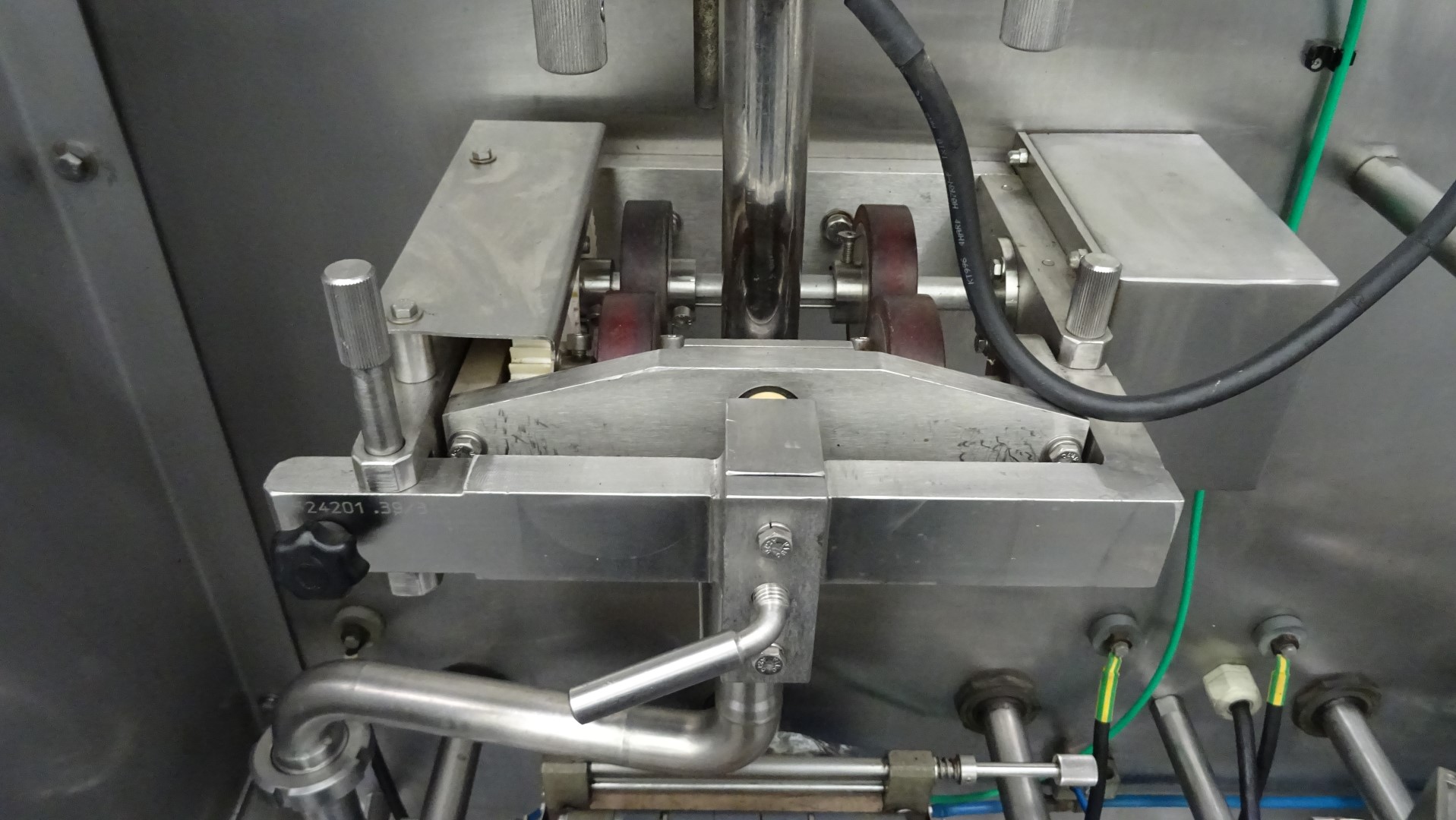 Used Automatic Double Head Vertical Form / Fill / Seal Machine (Vertical FFS) - Thimonnier M 3200