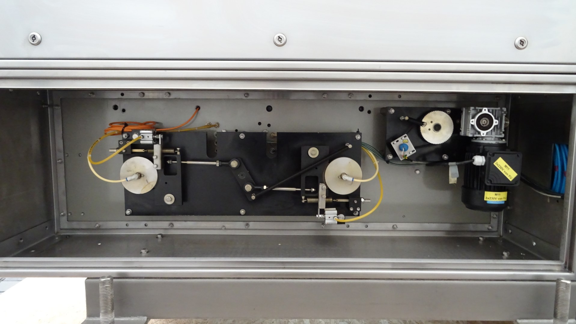 Used Horizontal Flow Wrapper - Ulma Pacific LSBI 55