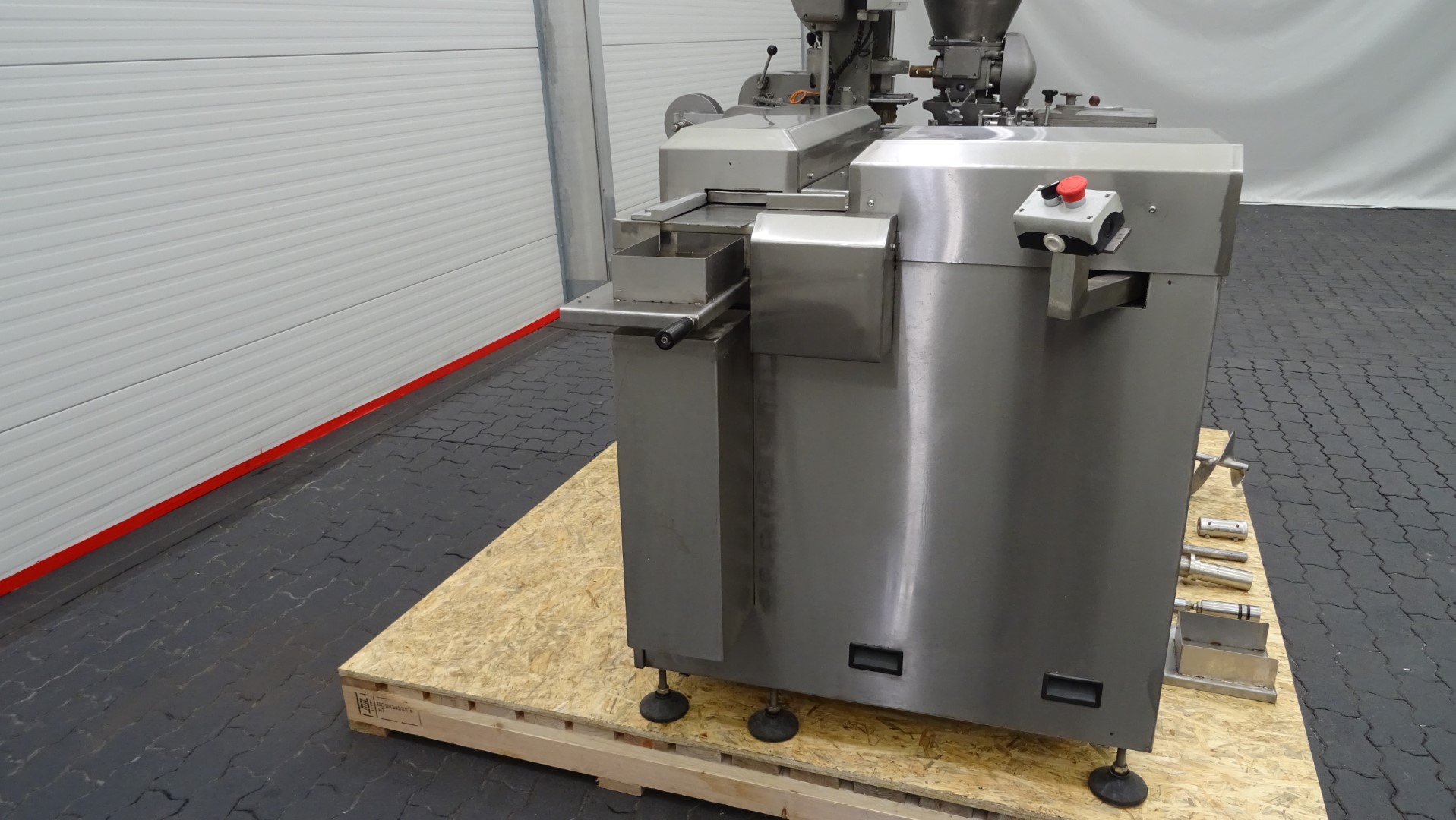 Used Filling and wrapping machine for miniportions of butter Benhil 8304