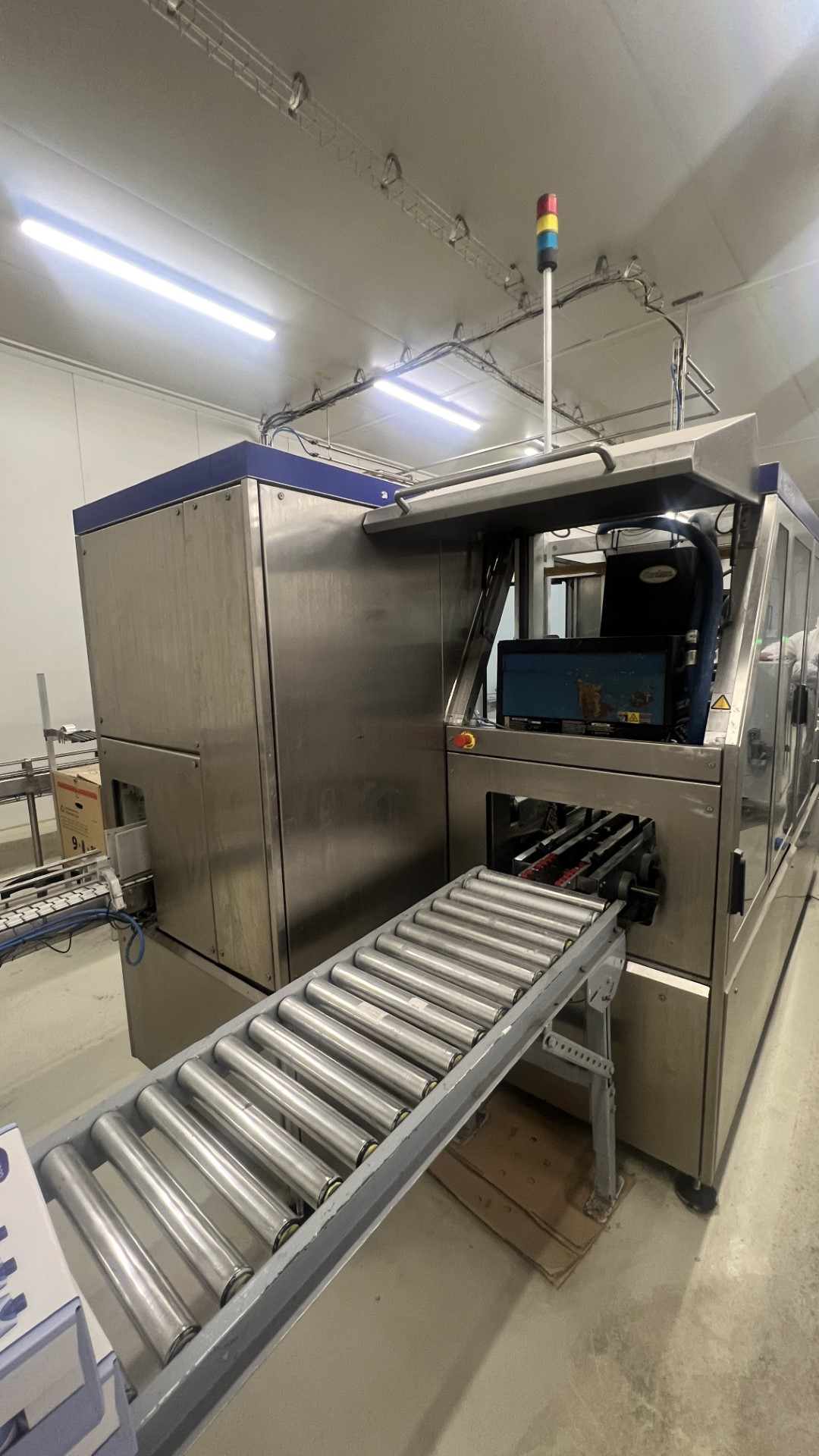 Used Aseptic carton filler Tetra Pak TBA/19 - 10 V - 200 ml Slim