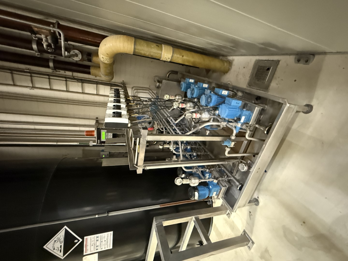 Used Complete can filling and closing line for liquids (nutrition) in 250 gram aluminium cans