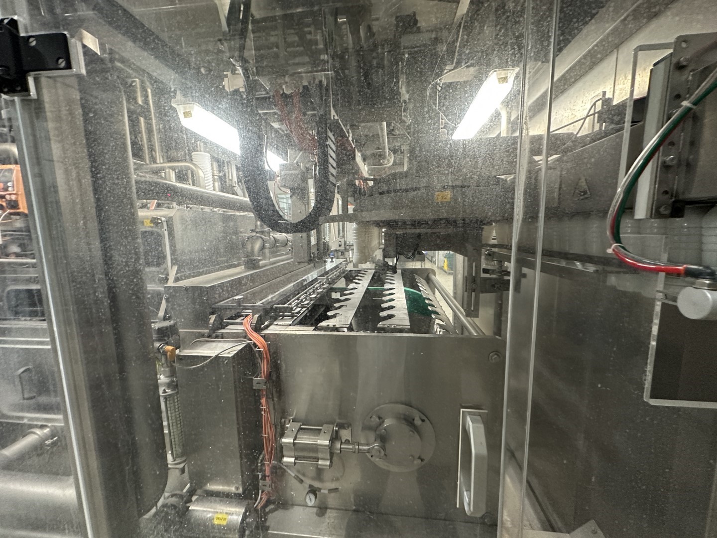 Used Aseptic PET Bottle filling machine - SIG Asbofill 710