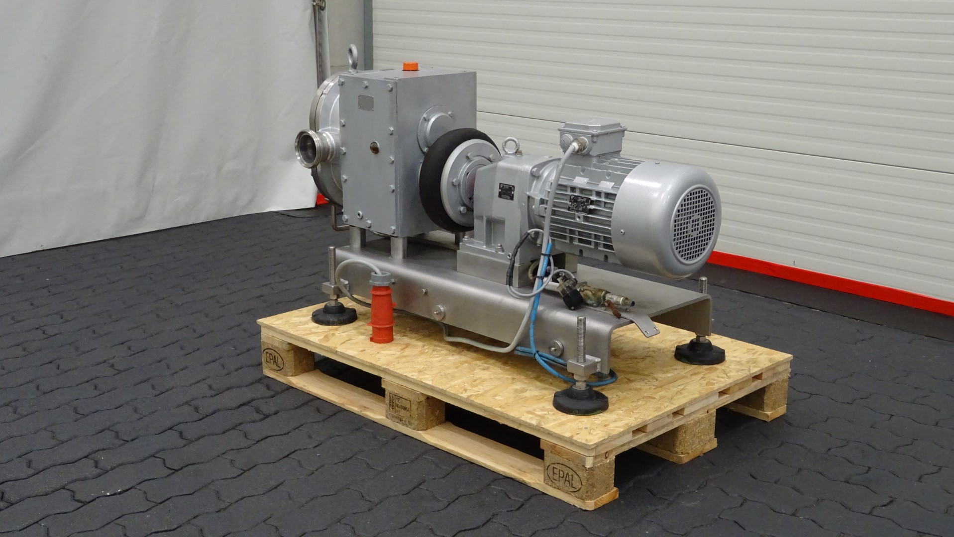 Used Rotary positive displacement pump / Lobe pump - Fristam FKL 150