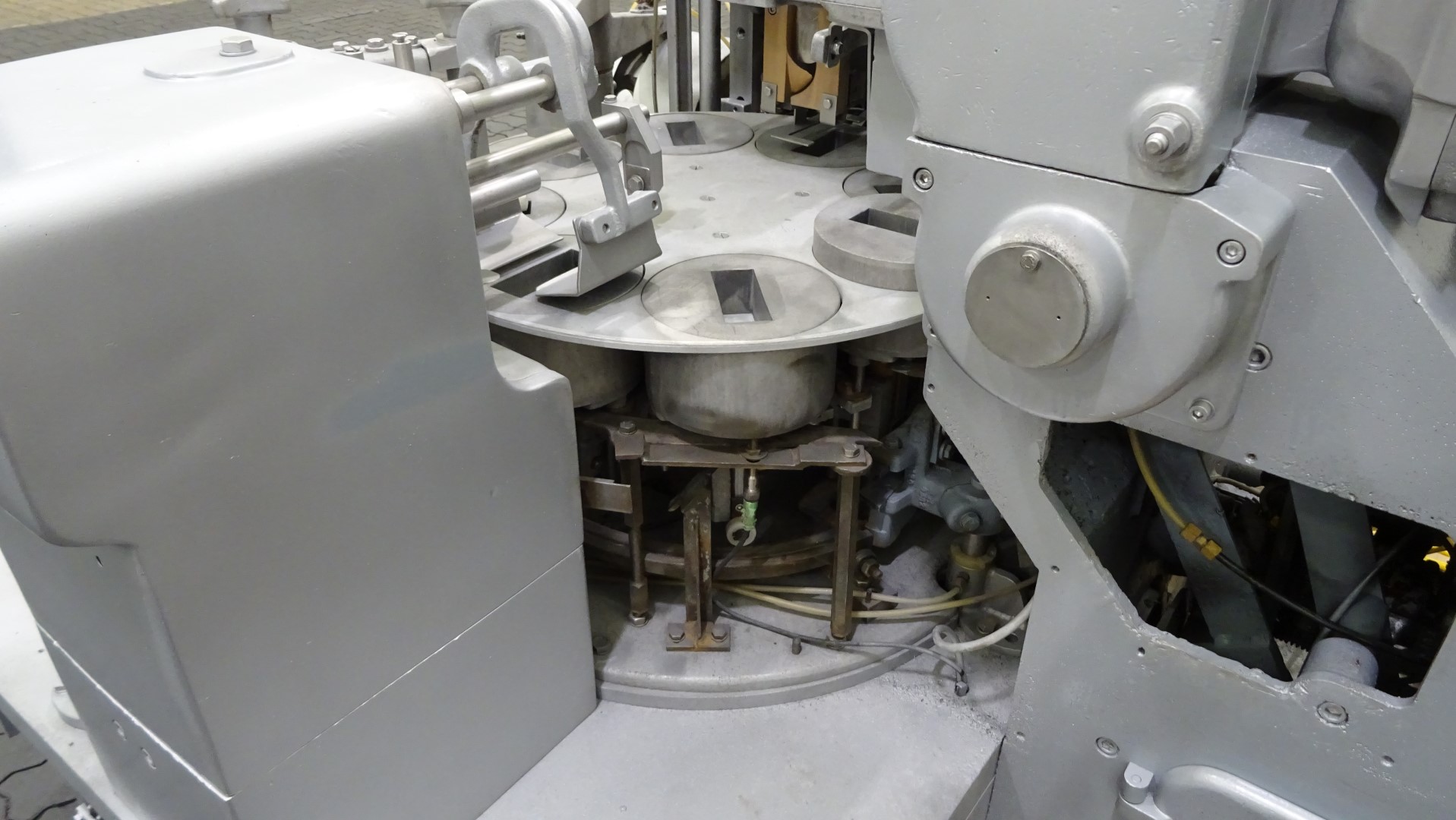 Used Foil wrapping machine for Butter Benhil Multipack 8382