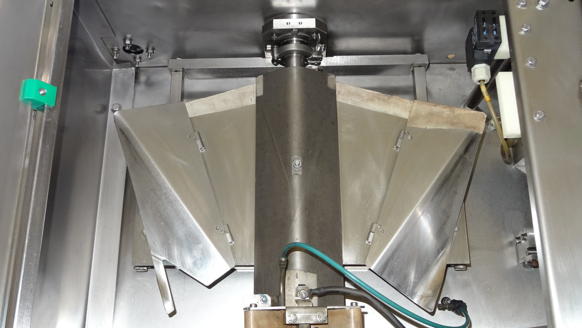 Used Automatic Double Head Vertical Form / Fill / Seal Machine (Vertical FFS) - Thimonnier M 3200