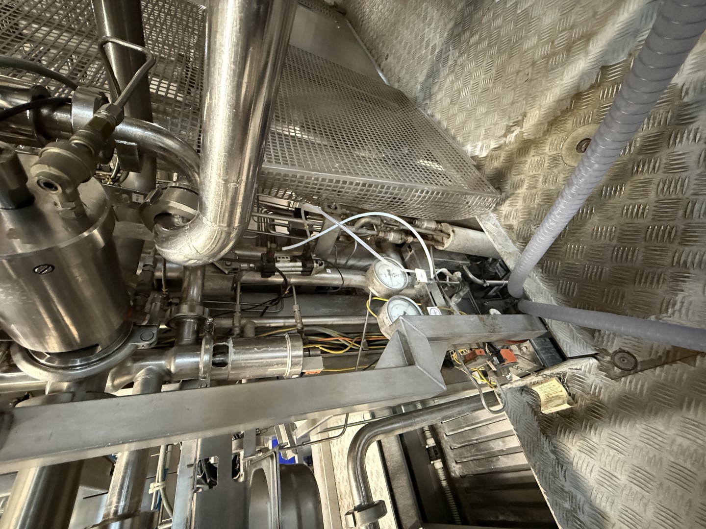 Used Aseptic Carton Filling Line: Tetra Pak TBA/19 - 30 V - 200 ml Slim + Easy Ride + TSA 21 + CBP 70