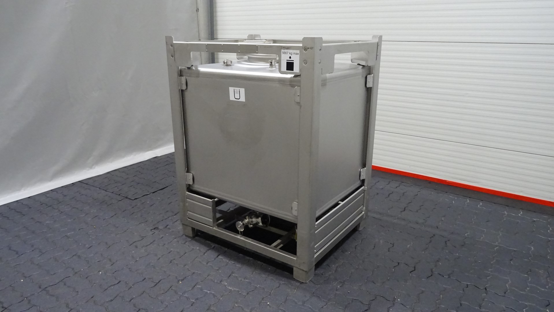 Used 2x Unused IBC Containers of 1.000 liter - Schäfer BTA 1000L
