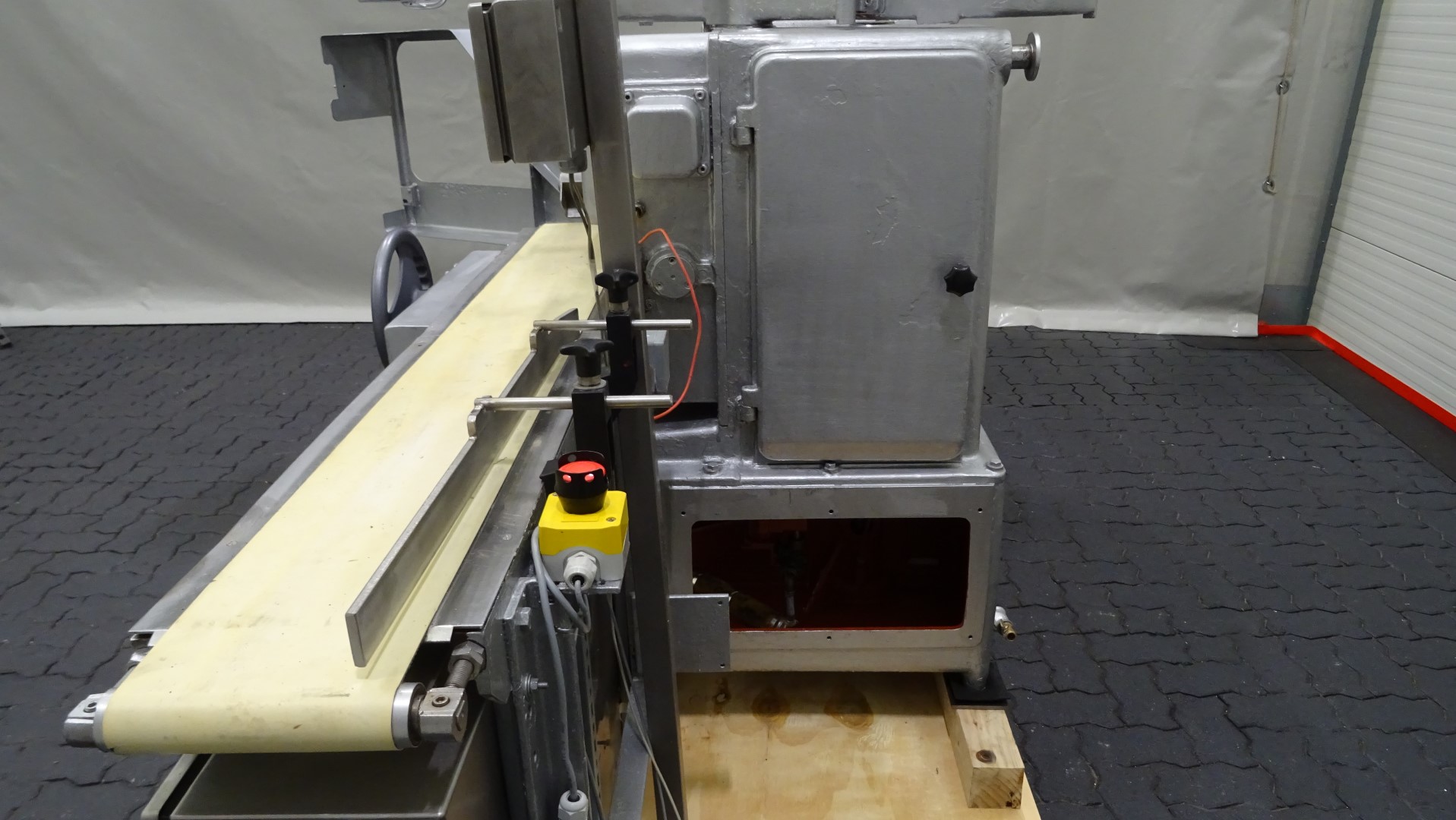 Used Filling and wrapping machine for butter SIG F100