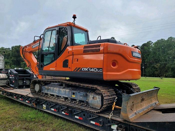 Used 2019 DOOSAN DX140 LC