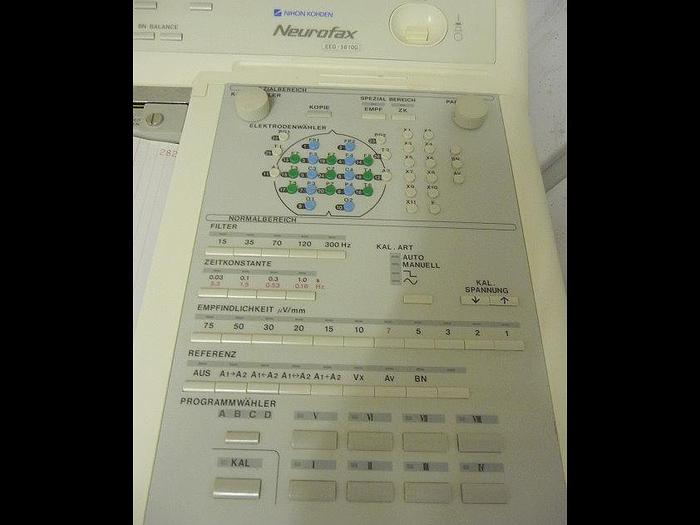 Gebraucht Nihon Kohden Neurofax 5610G mit Photostimmulation, Gerätewagen, Zubehör