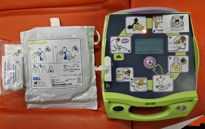 Gebraucht Zoll AED Plus