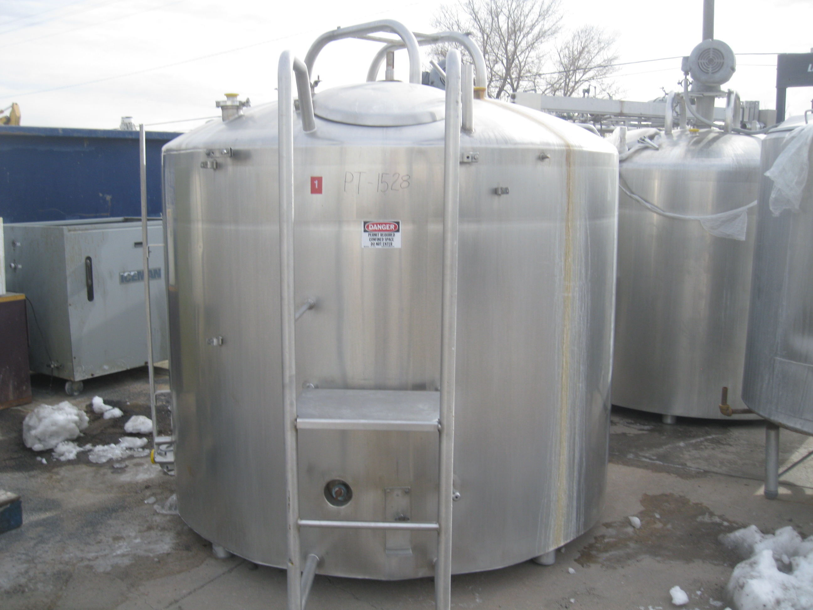 Usado 800 GALLON PROCESSOR TANK