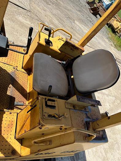 Used 1993 CAT D3C CRAWLER DOZER