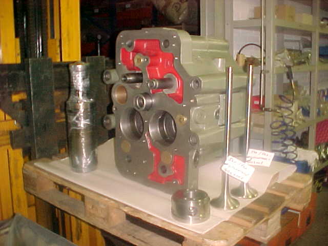 Used CYLINDER HEADS DEUTZ SBVM540 RECONDITIONED