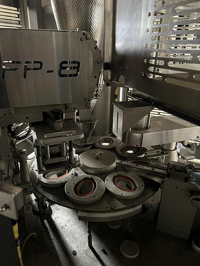 Used PA packaging automation pot sealer