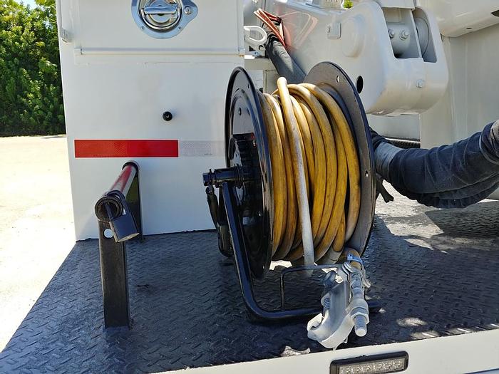 Used Versilift VST-40I 45ft Articulating & Telescopic MH Bucket Boom on 2013 Ford F550